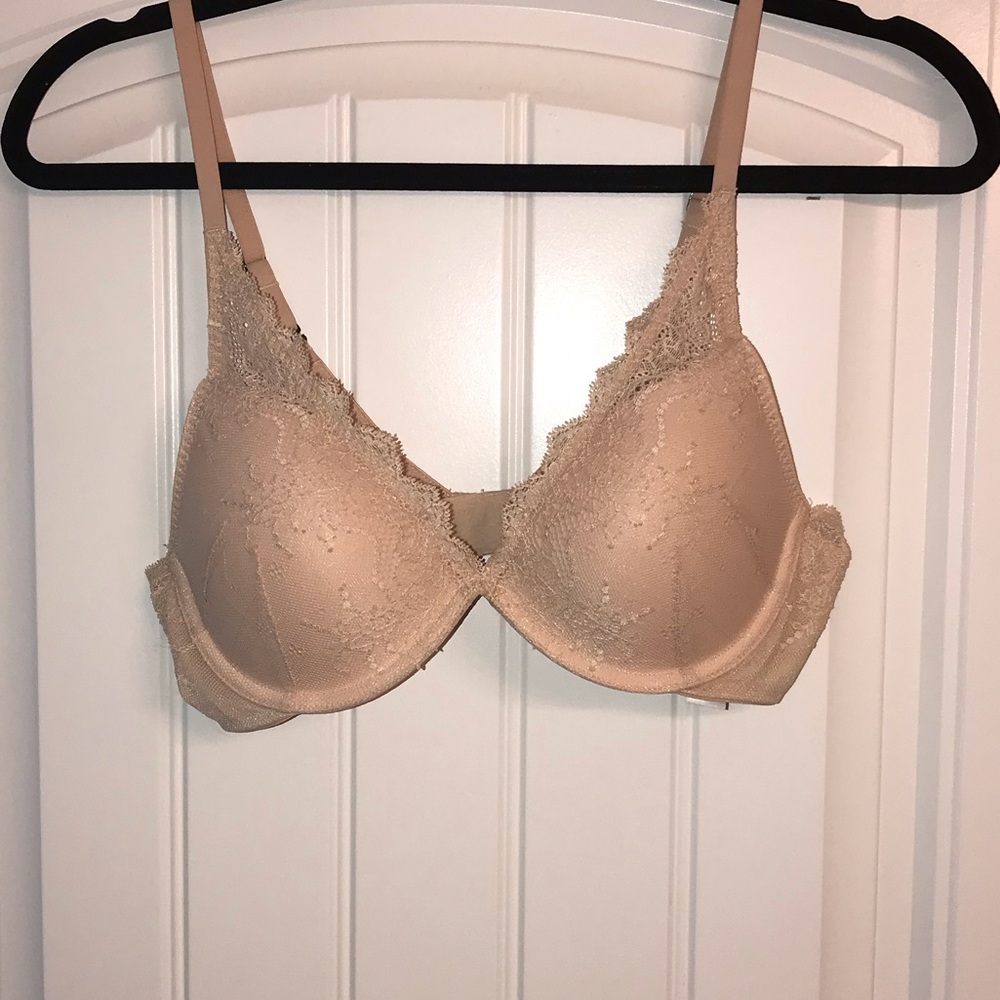 Spanx Undie-tectable Push-Up Plunge Bra 34B